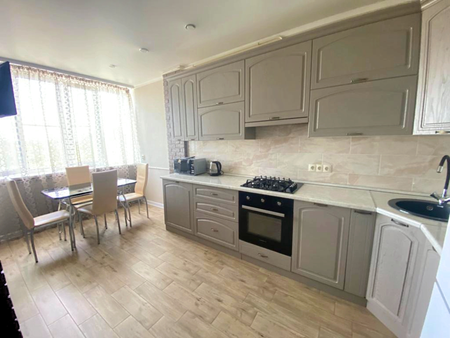 Апартаменты на Бибика 24