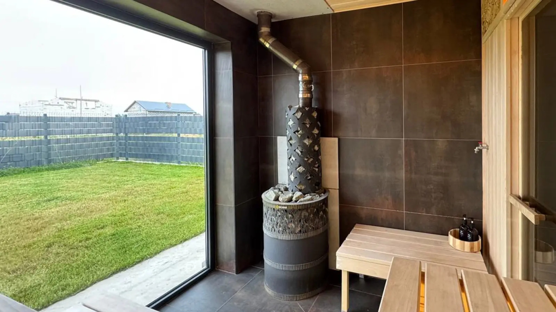 Частный дом c собственным бассейном и зоной барбекю Apart-Deluxe Легенды моря