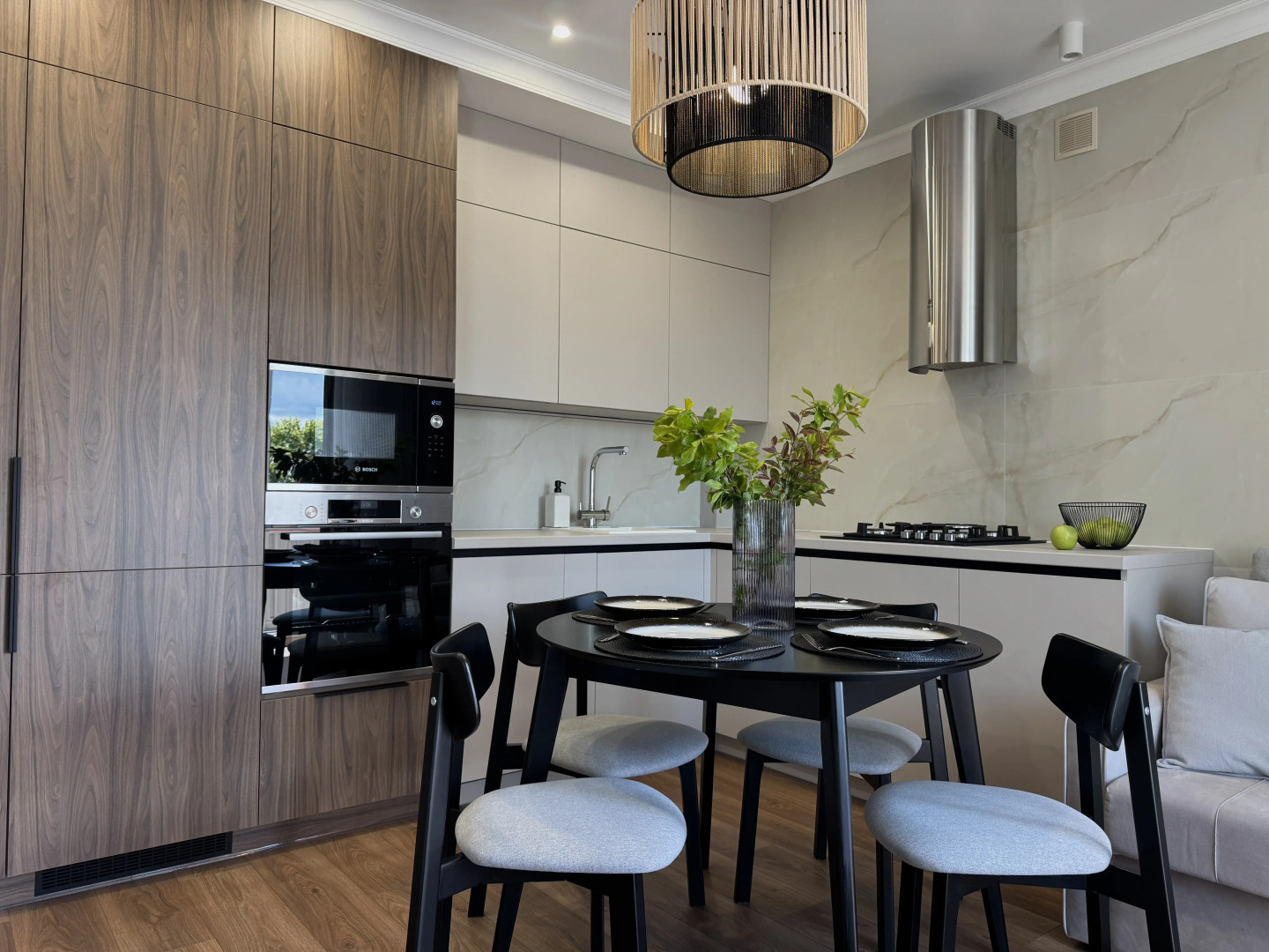 Апартаменты Эмберли в зеленом районе Светлогорска