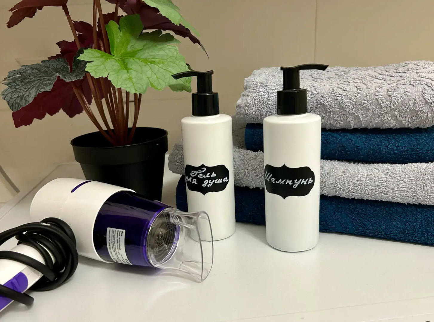 Апартаменты Акварели двухкомнатные рядом с ТЦ Июнь