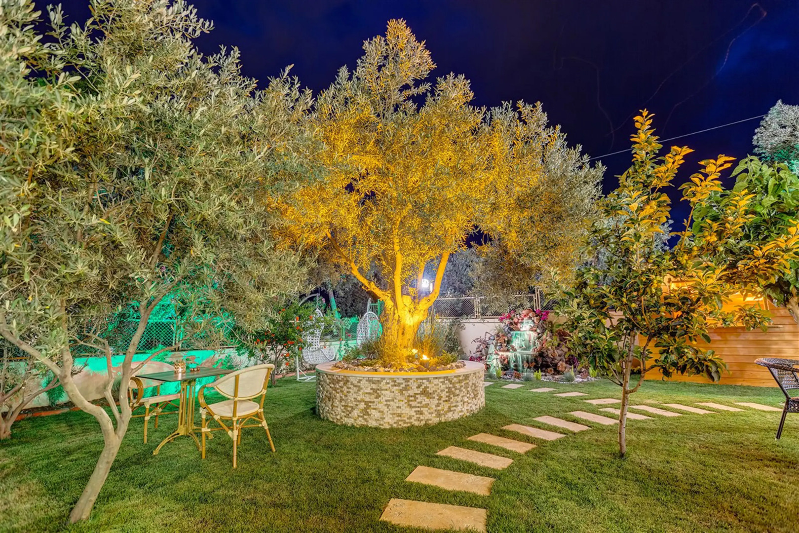 Cunda Özerbey Konaği - +13 Adults Only