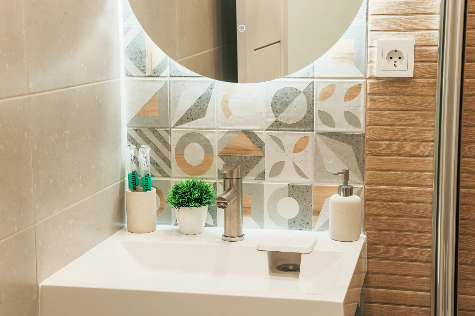 Апартаменты Санторини возле Аэропорта на 2 Гостей