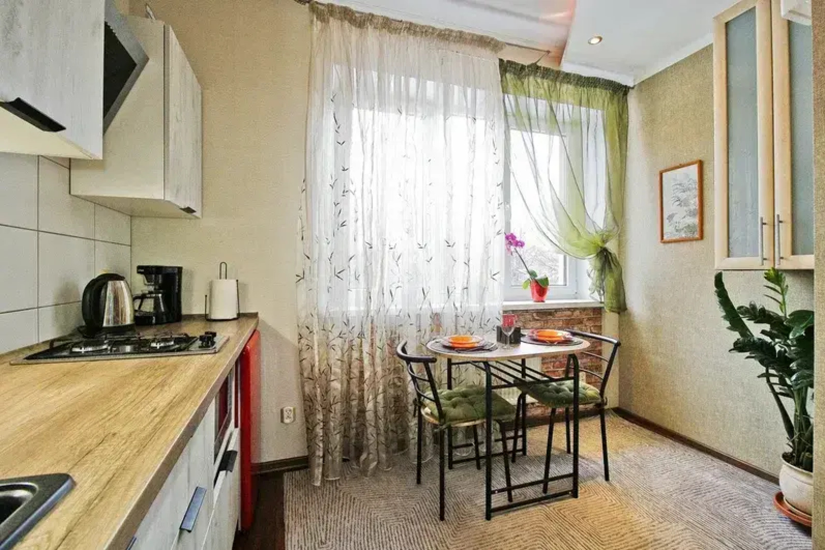 Апартаменты на Чайковского 16 ,Исторический район Хуфен (Бывшая Шуберт штрассе)