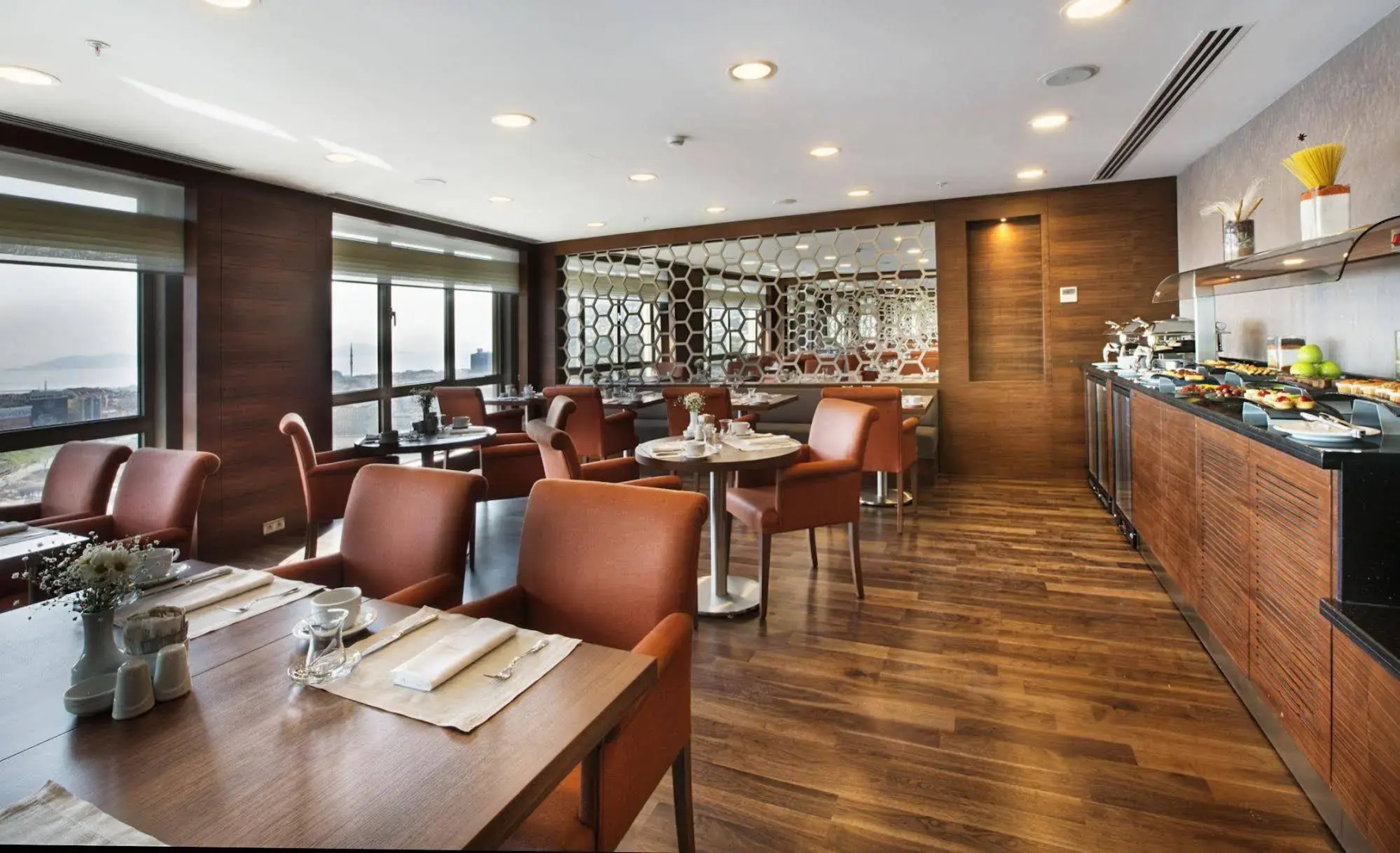 Отель Dedeman Bostanci Istanbul Hotel & Convention Center