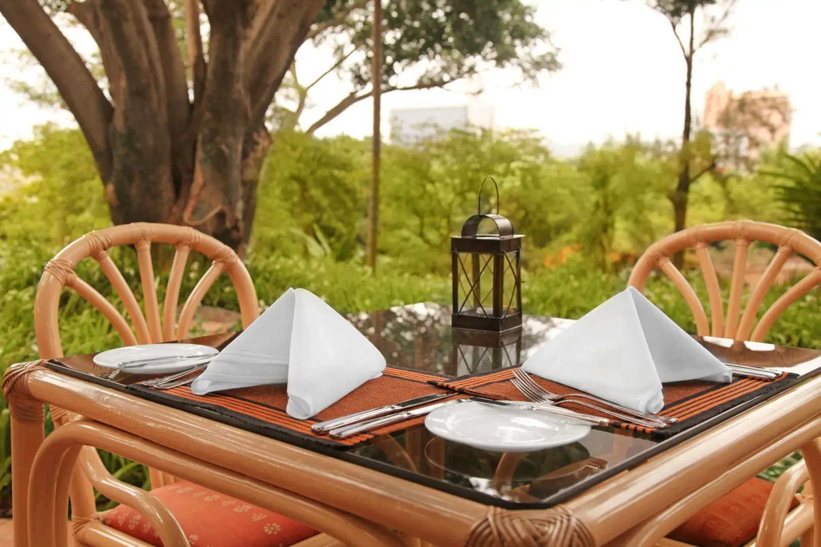 Отель Sheraton Kampala