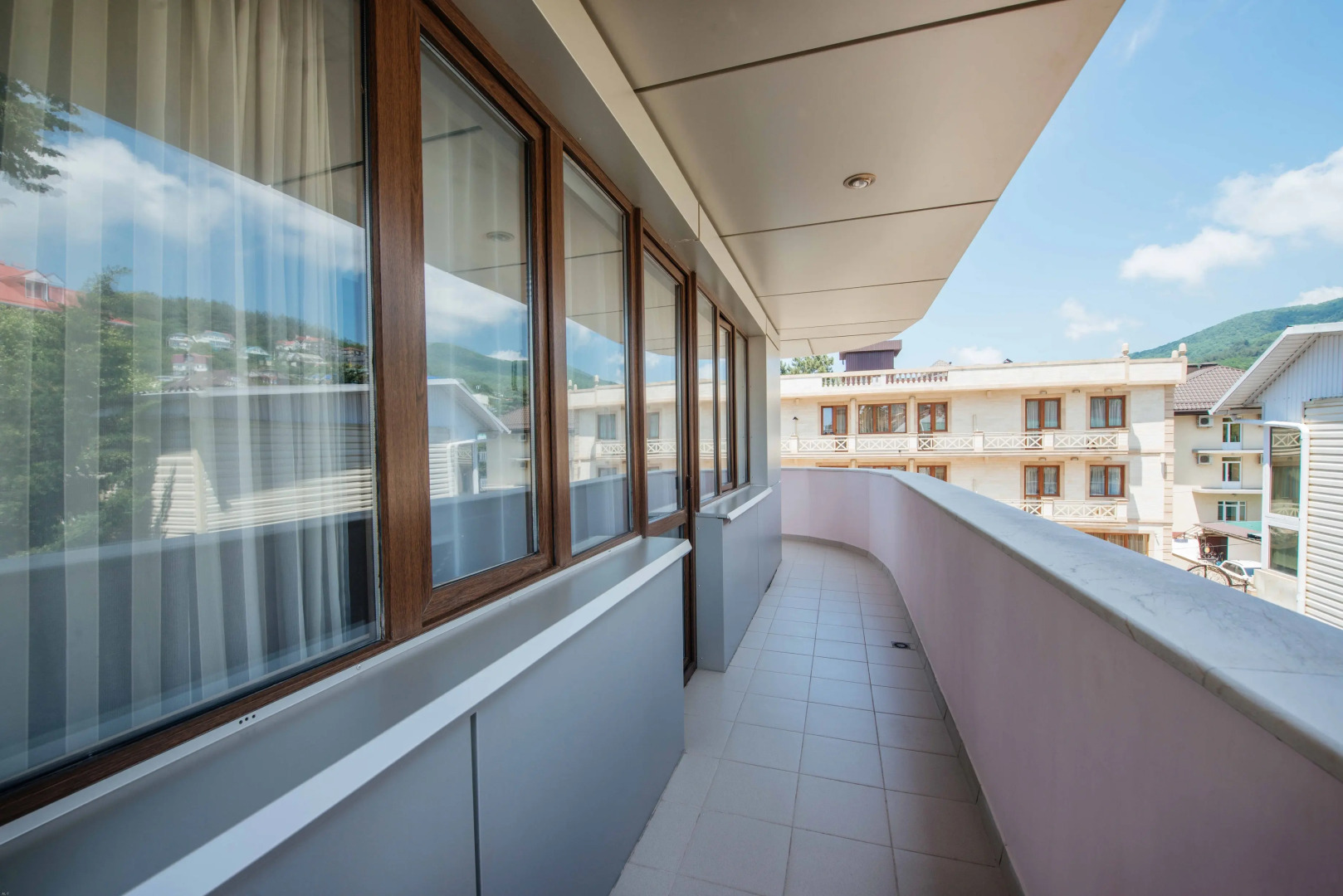 Отель Дельфин