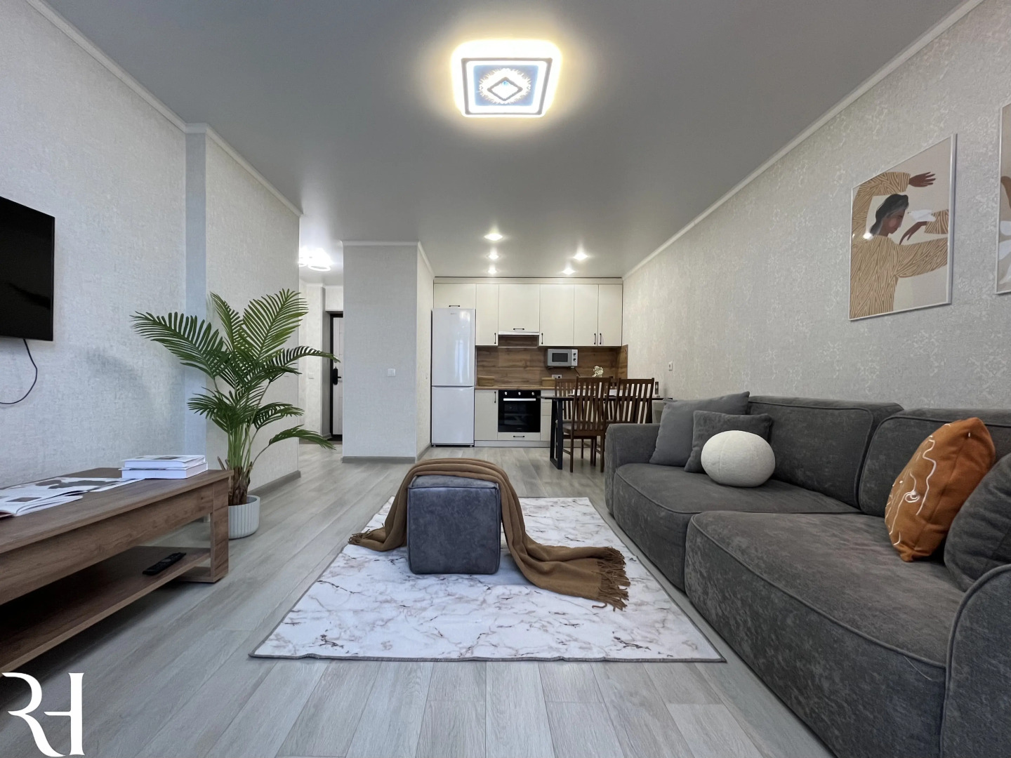 Апартаменты в Жилом Комплексе Смарт Плаза