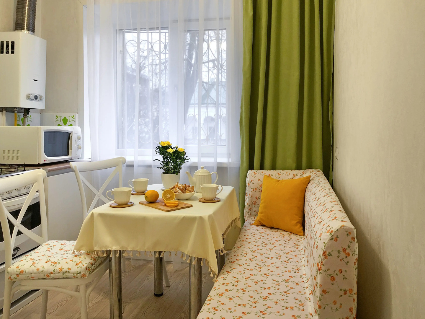 Апартаменты Двухкомнатные YarKo Цветы