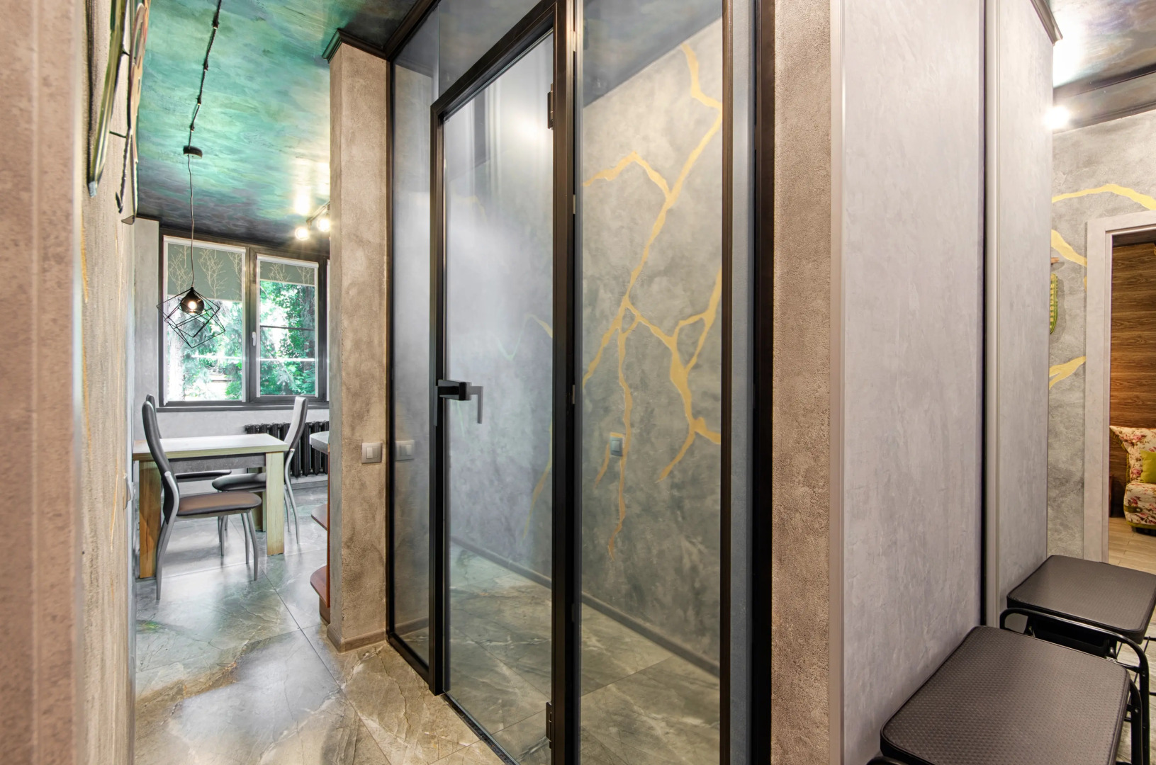 Апартаменты Loft Holiday Home