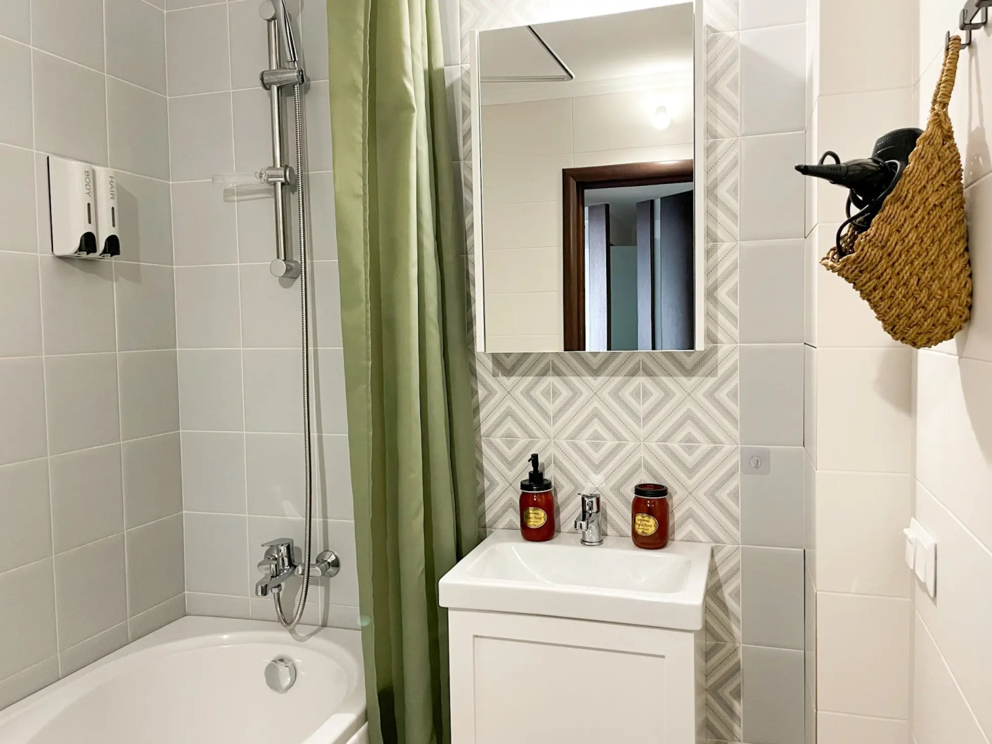 Двухкомнатные апартаменты Pro.apartment на Брамса