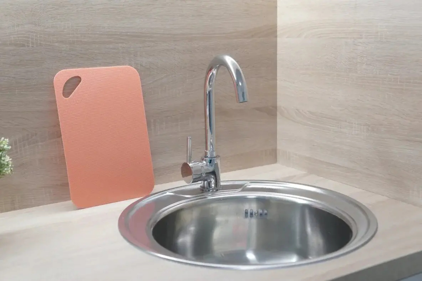 Квартира Серафимовича 1/4-1