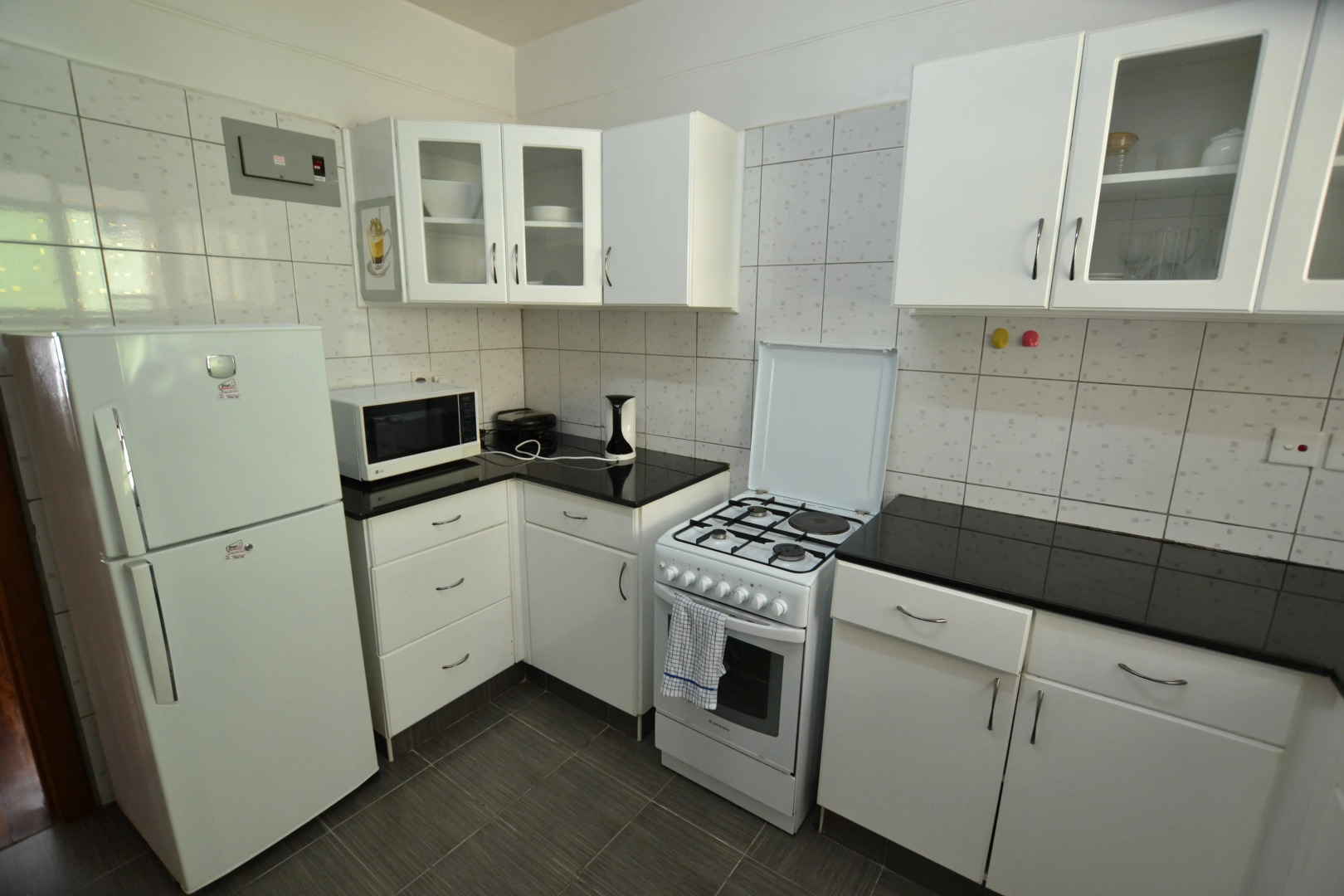 Апарт-Отель Angles Court