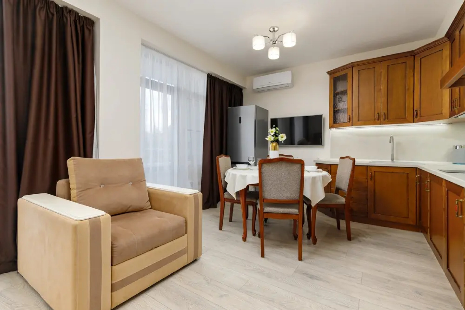 Апартаменты GeoApart Цветочная 30 3