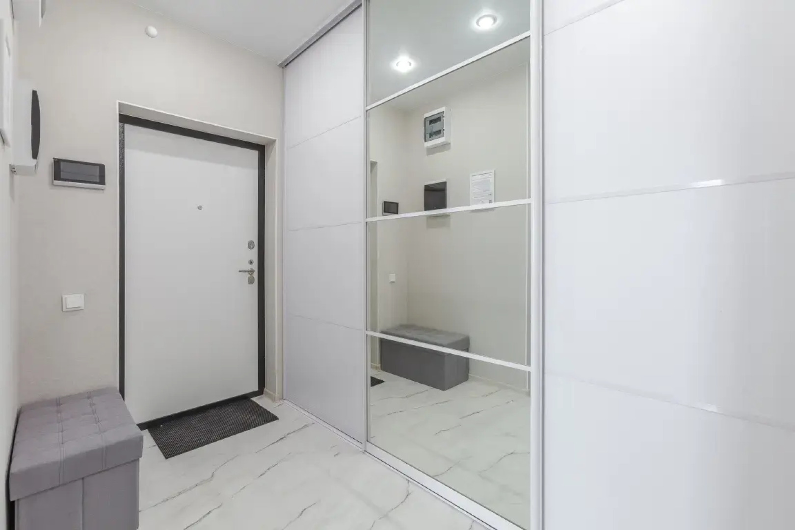 Апартаменты RentPlaza Галактика 1