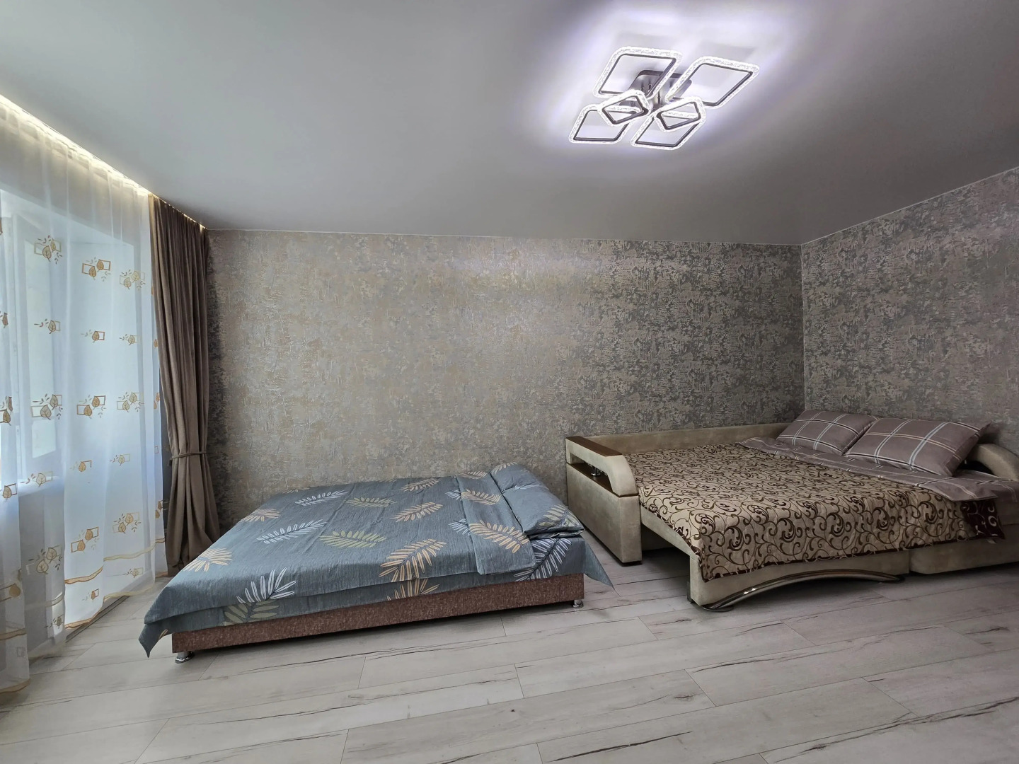 Квартира Красивая Студия в Стиле Hi Tech