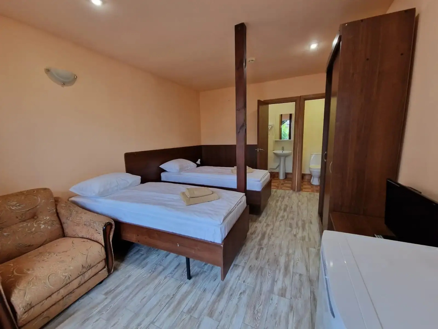 Меблированные комнаты Ажур