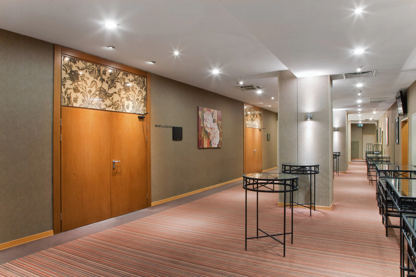 Отель Сущевский Сафмар (бывший Холидей Инн Москва Сущевский)