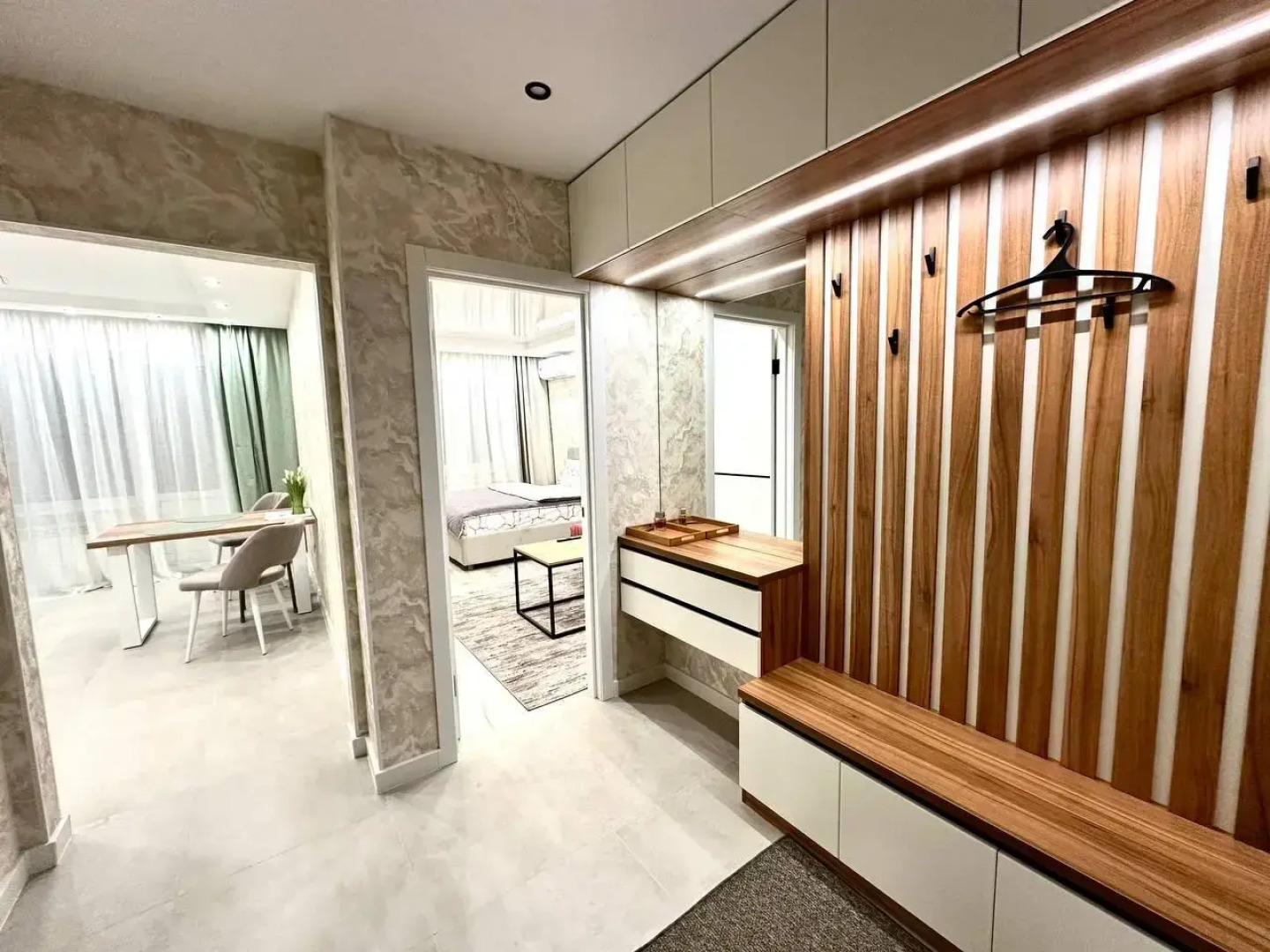 Апартаменты Fresh Room на улице Сергея Лазо д.5