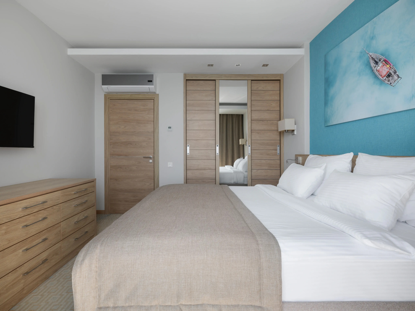 Отель HIDENS APART HOTEL