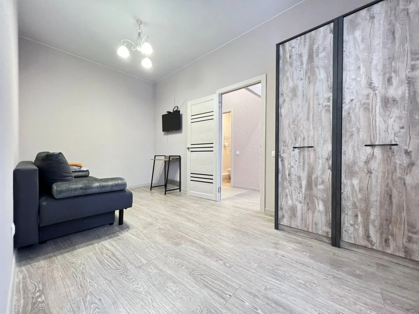 Апартаменты Студия на Воронина возле Драмтеатра