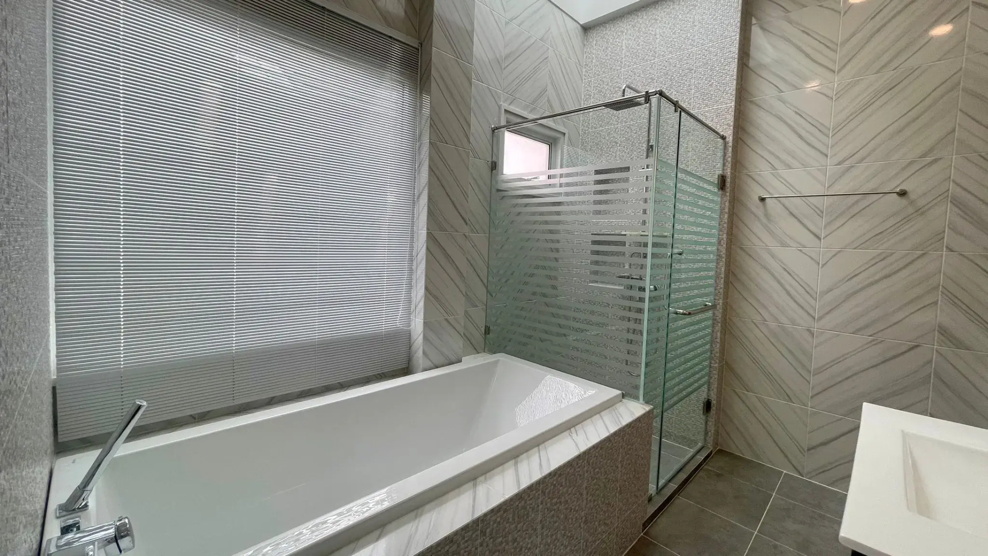 Вилла Дом с бассейном