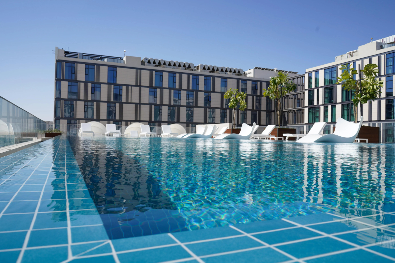 Staybridge Suites Dubai al-Maktoum Airport, an IHG Hotel