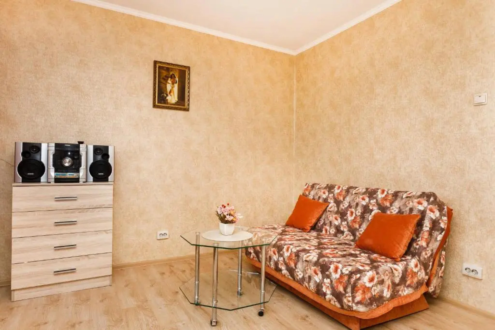 Апартаменты Серова 27