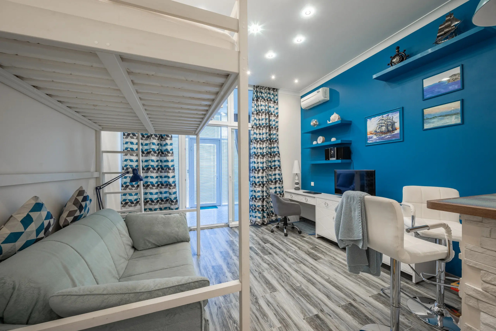 Апартаменты Около моря на Бархатных Сезонах