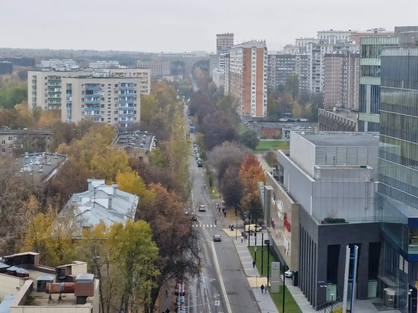 Жилое помещение 2-к квартира у метро Молодежная с яркими закатами