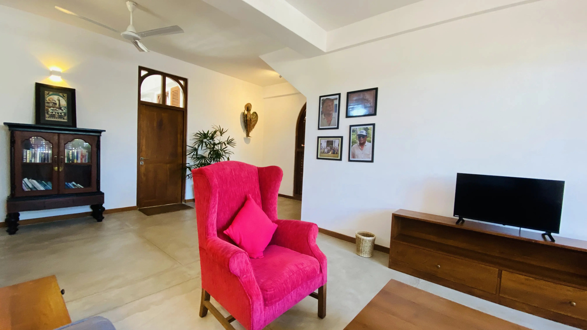 Hotel Tea Library Hikkaduwa