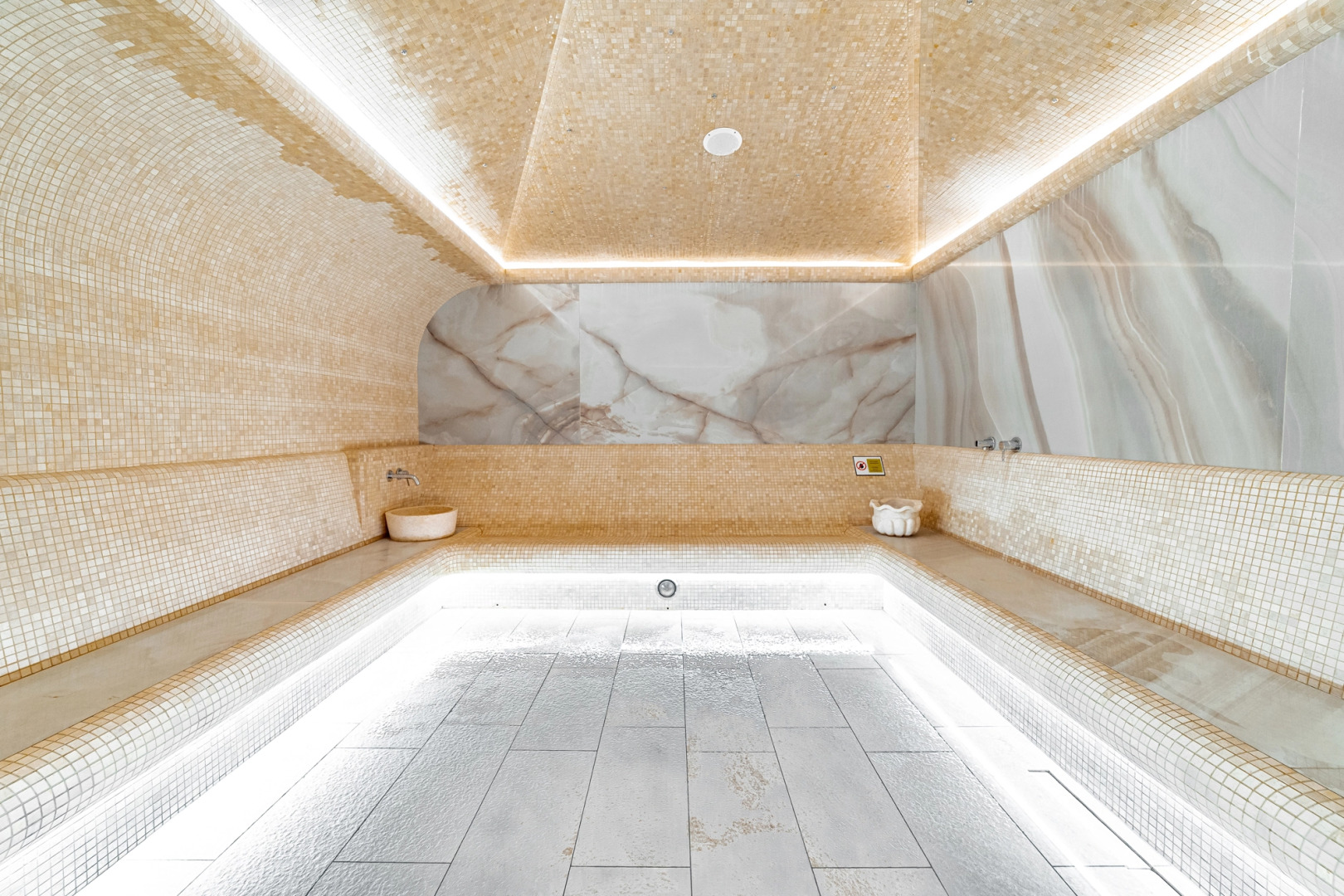 Отель Ski Inn SPA Hotel Rosa Khutor