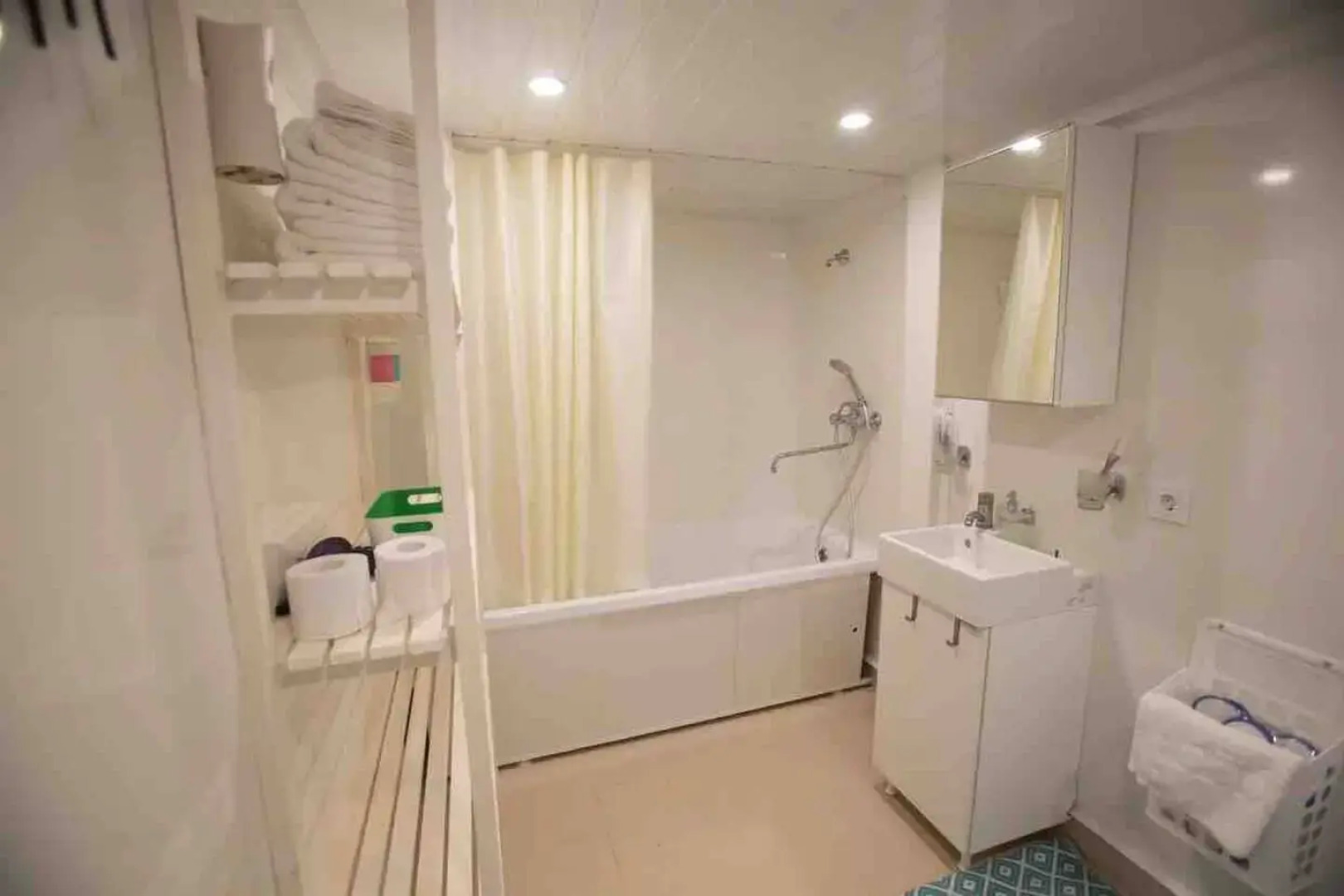 Отель Central Streets