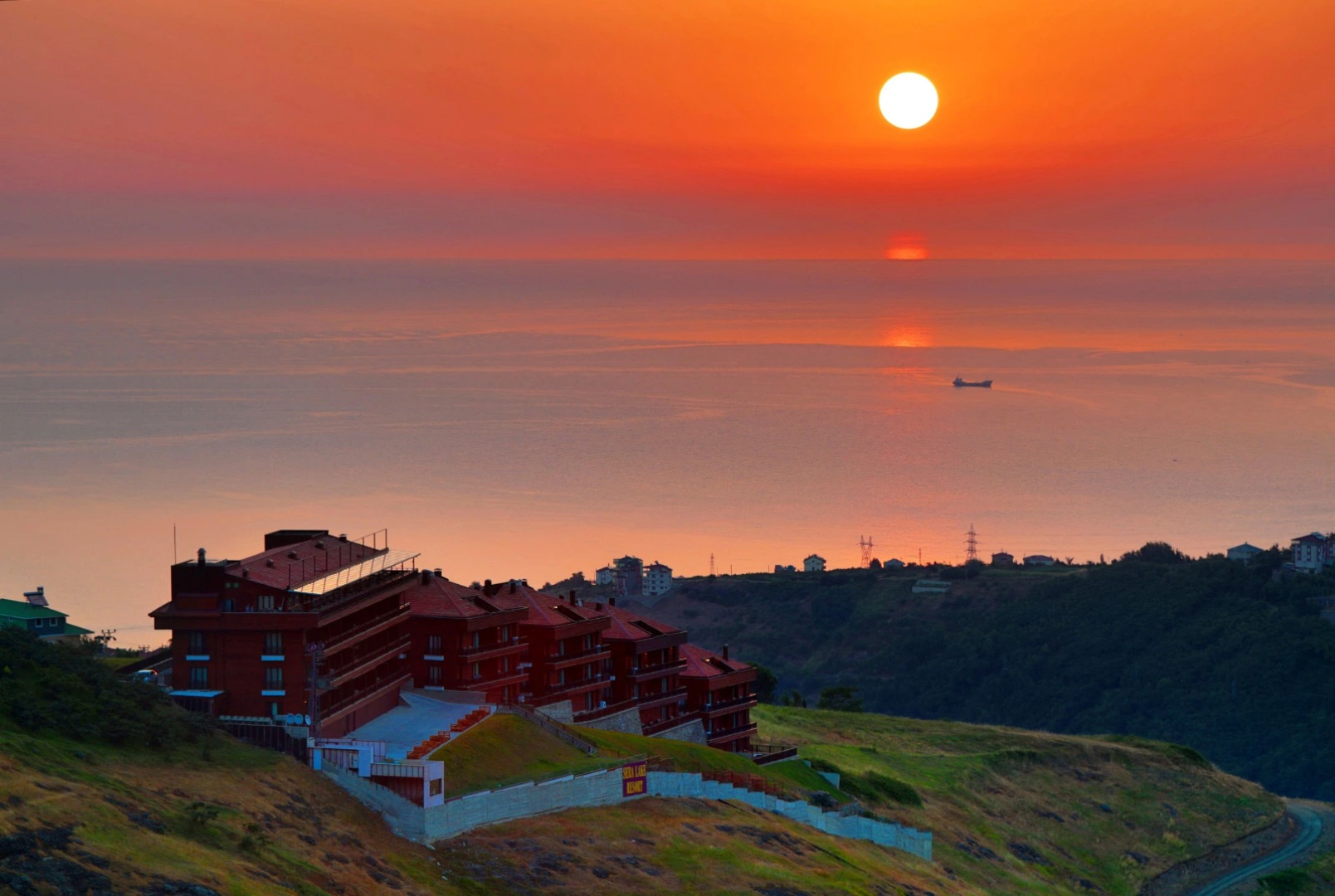 Курортный отель Sera Lake Resort