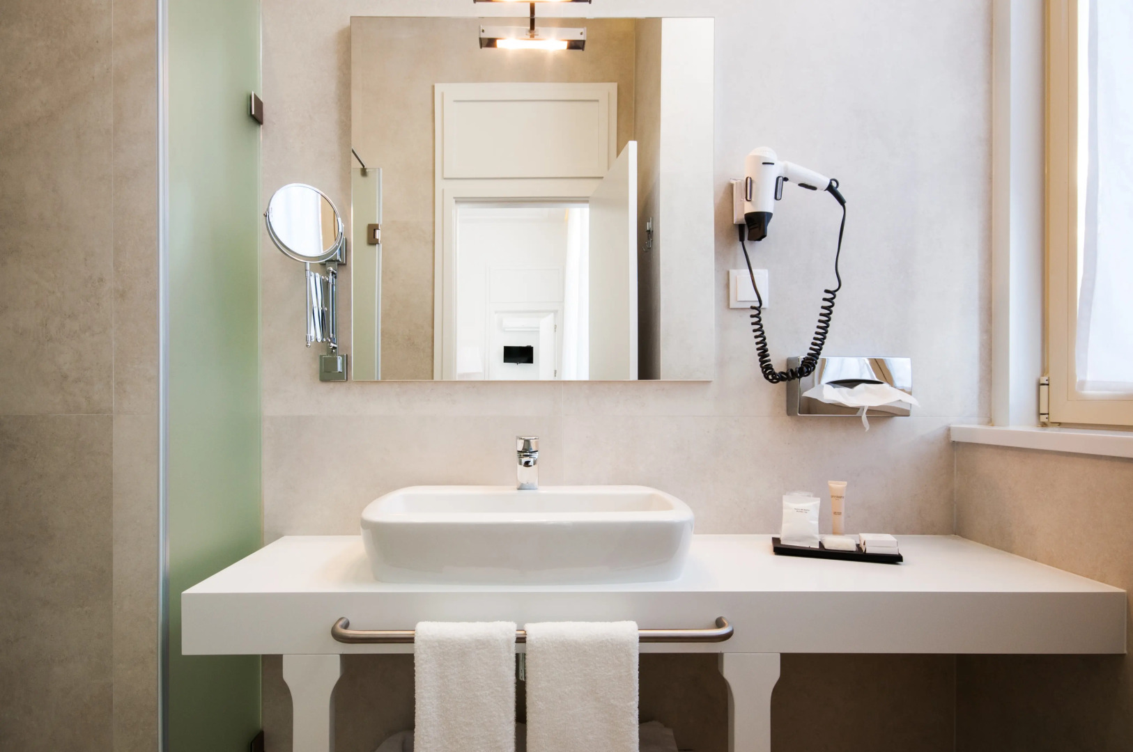 Отель Exe Wellington