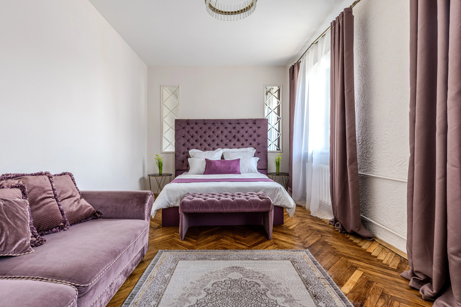 Квартира Трехкомнатная на Проспекте Независимости 23