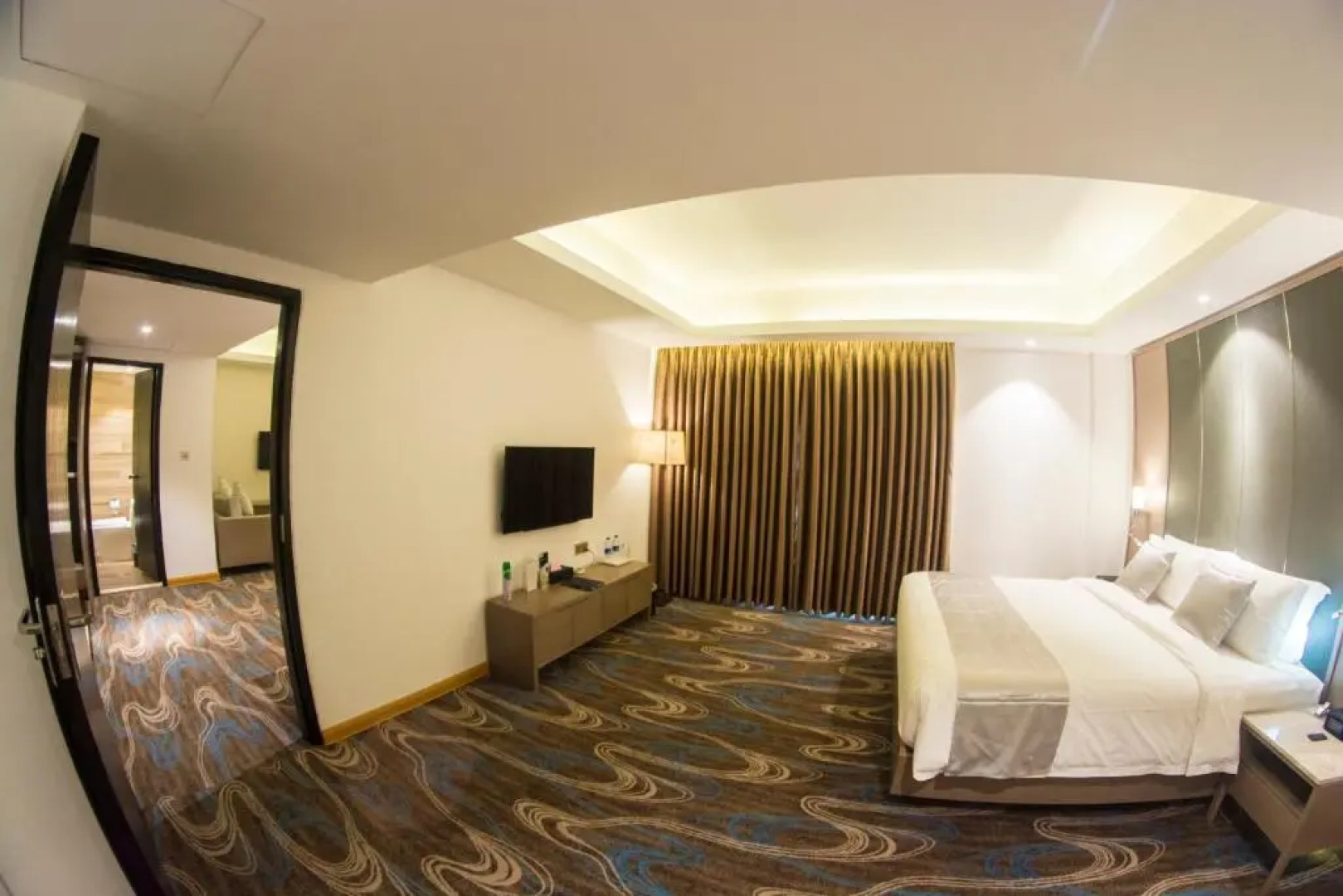 Отель Golden Tulip - The Grandmark Dhaka