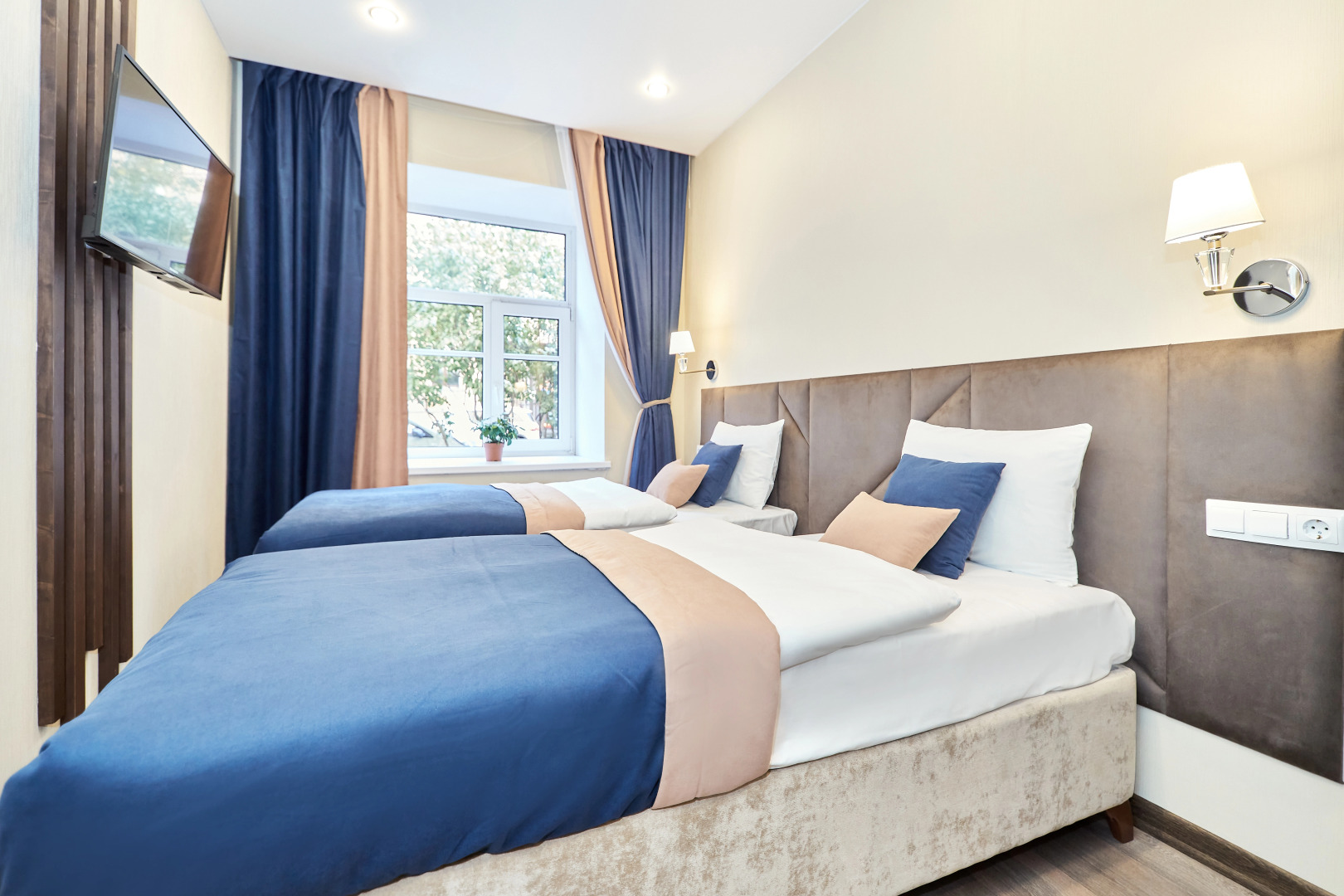 Отель Голд Инн Syncotel