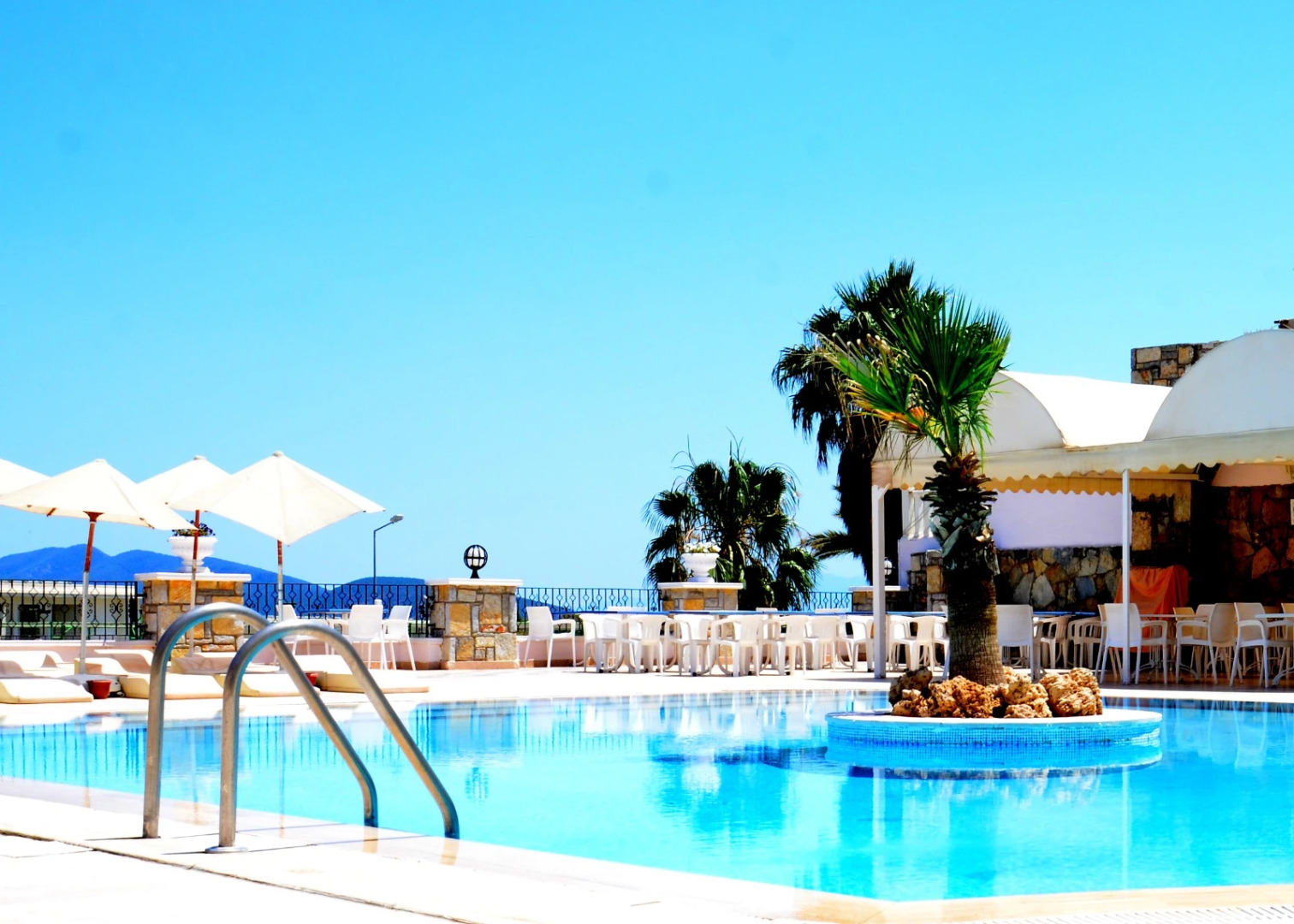 Отель Sunpoint Family