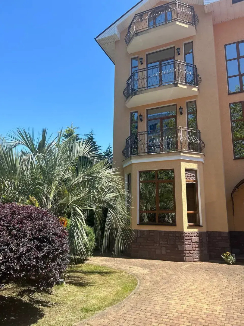 Гостевой Дом Апельсин на Цветочной в Сириусе