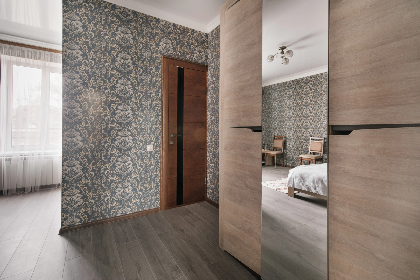 Отель Дизак