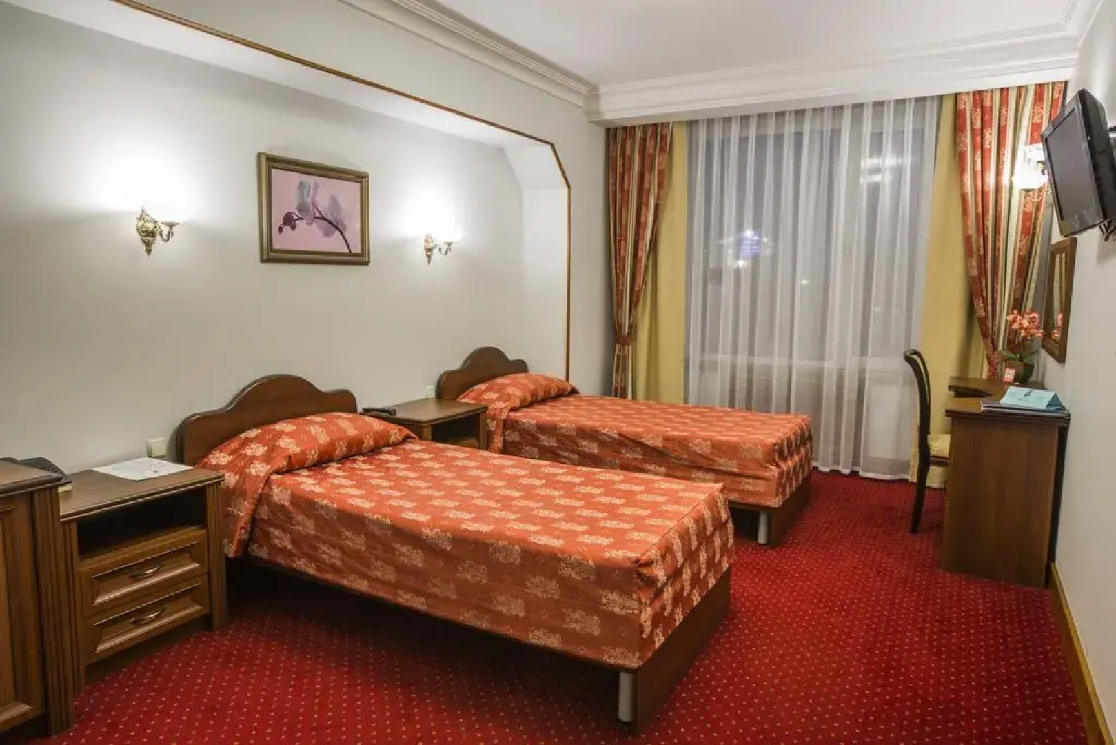 Отель Поларис