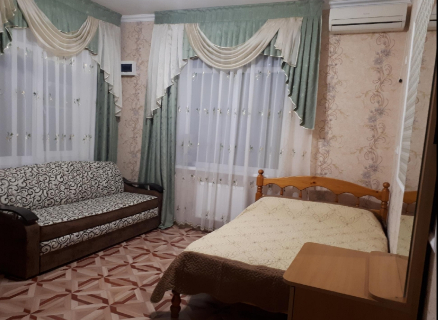 Гостевой дом Южный дворик на Партизанской