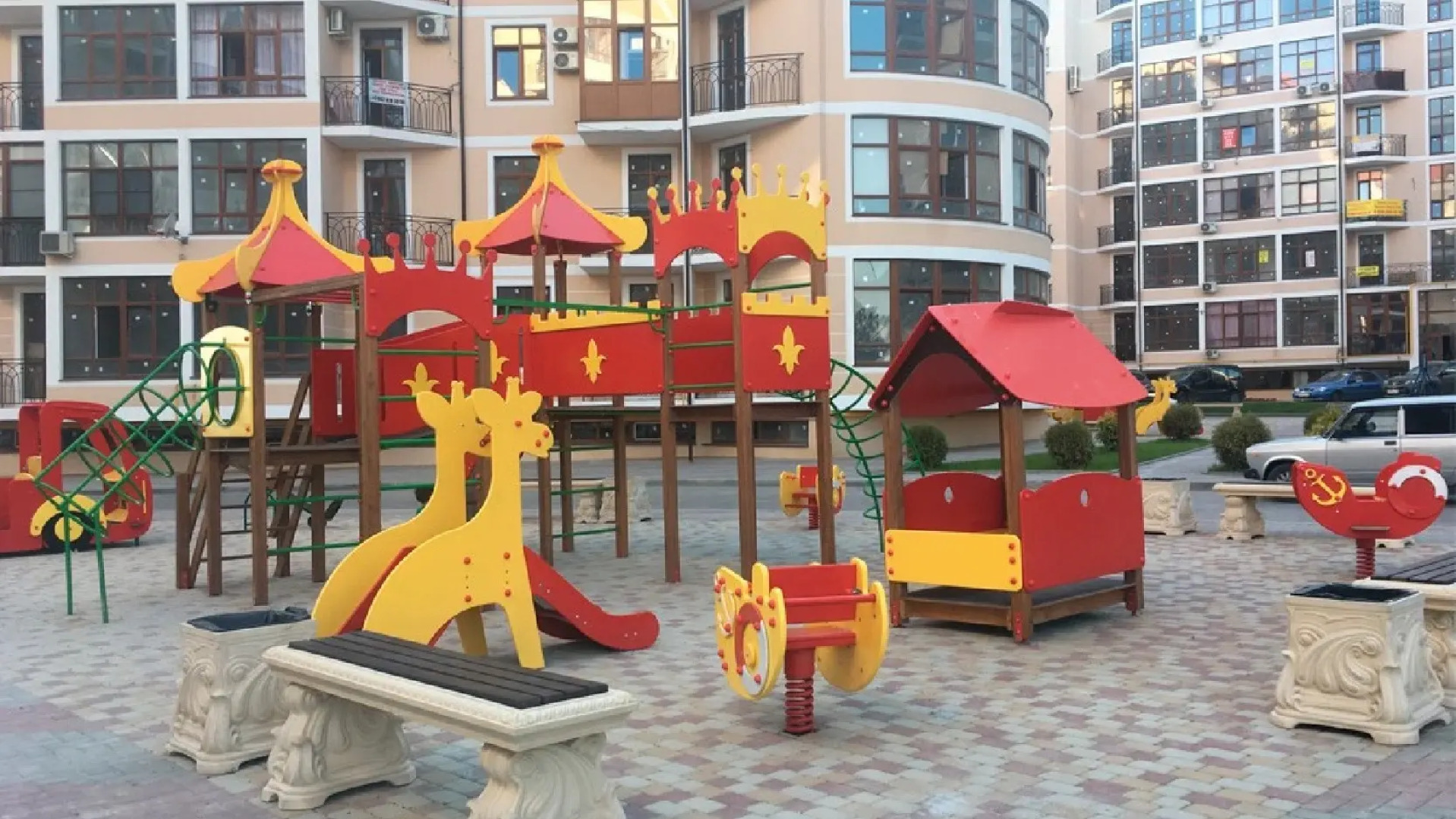 Апартаменты "Наутилус" с балконом в ЖК Черноморский 2