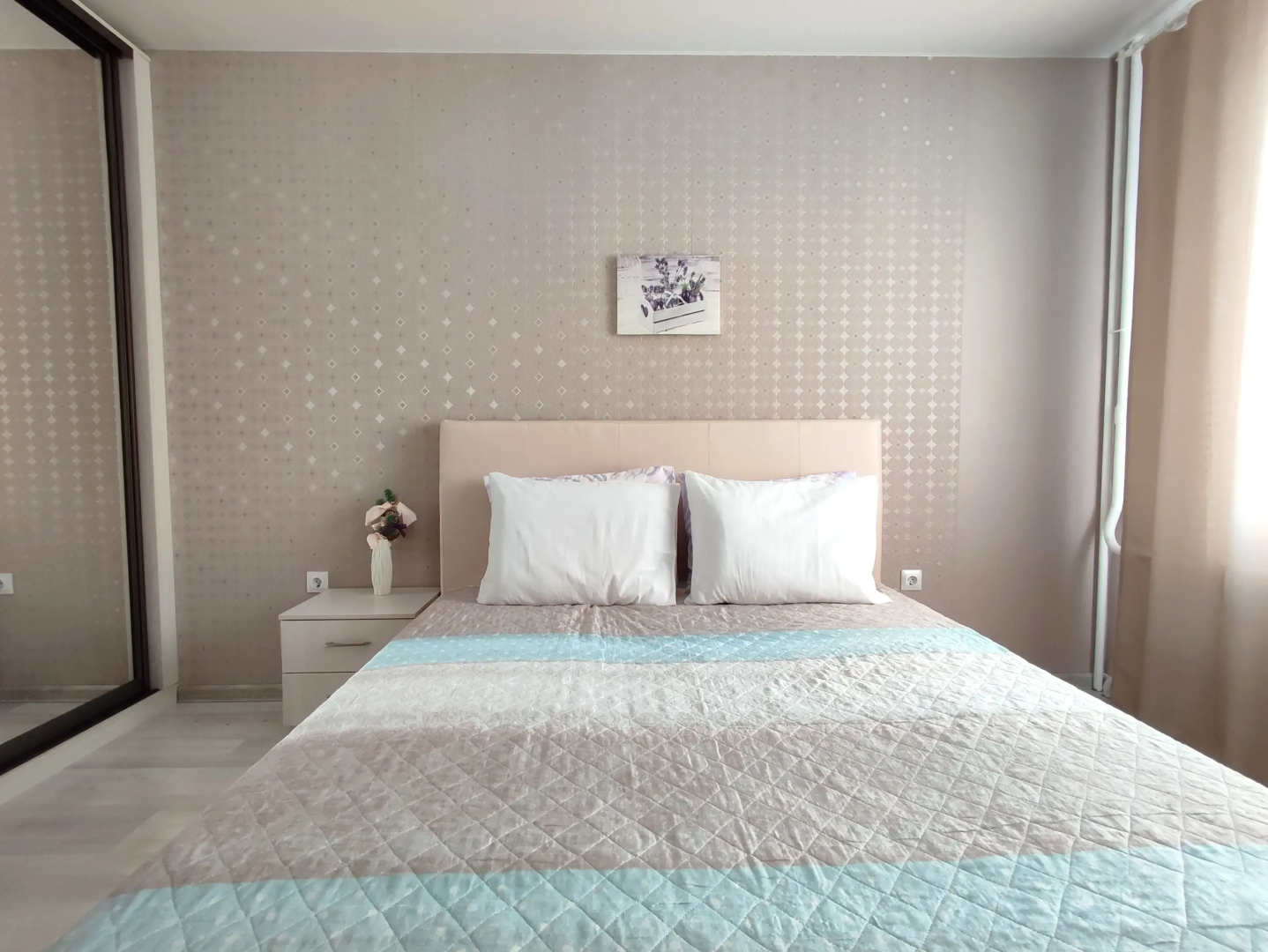 Квартира 2-комнатная в Омске на Крупской 12