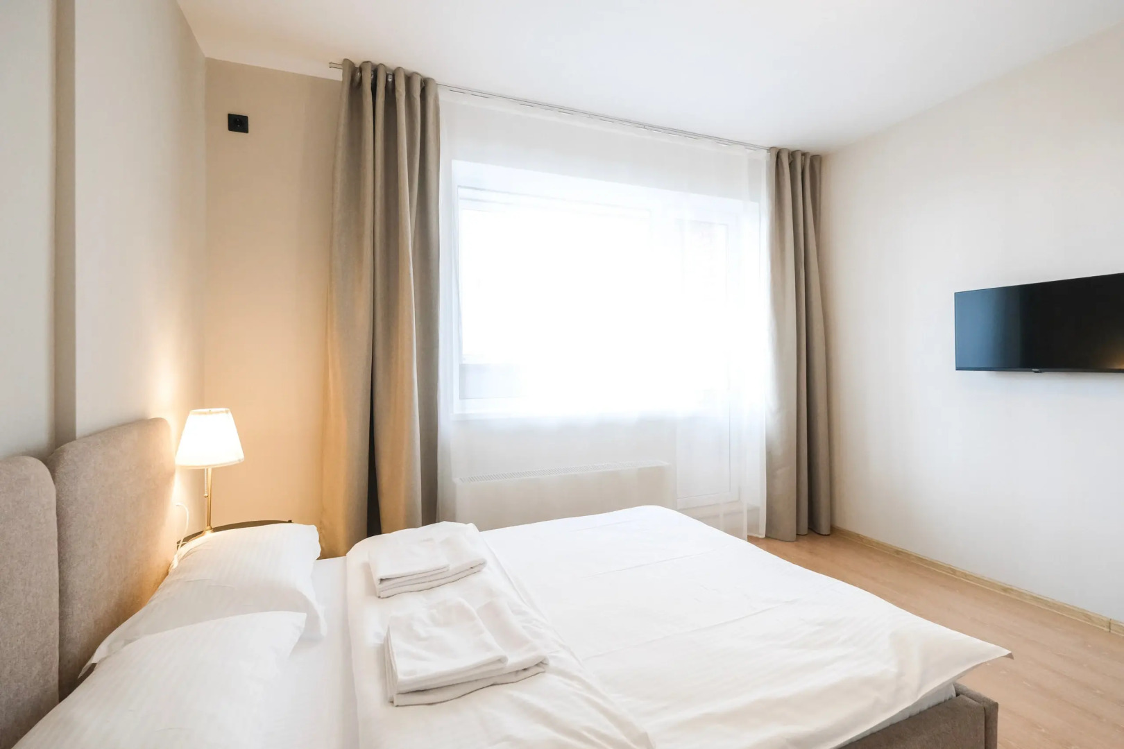 Апартаменты Домант Романова 60/1