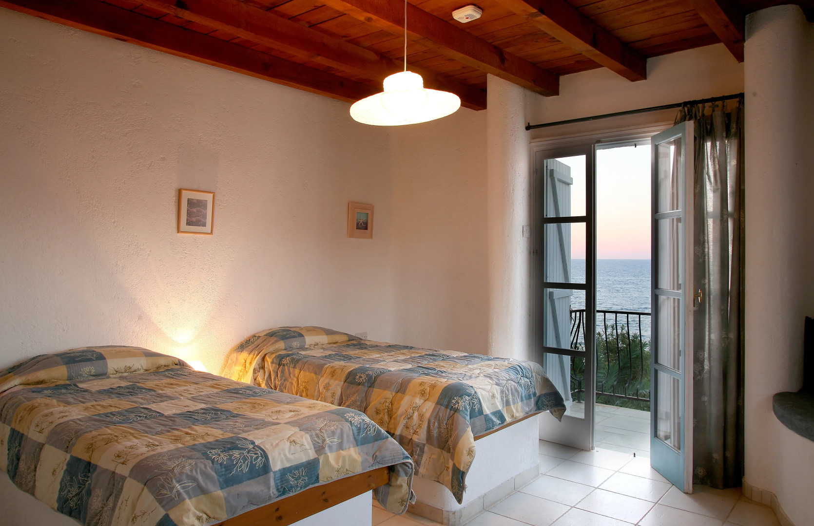 Villa Clarissa & Carmel’s View