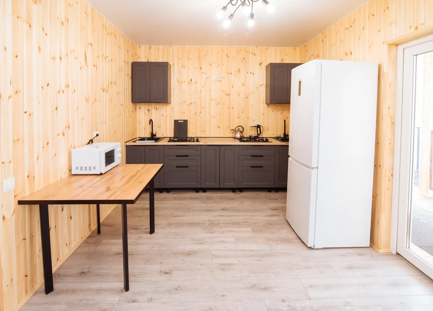 База Отдыха Hotel Brusnika