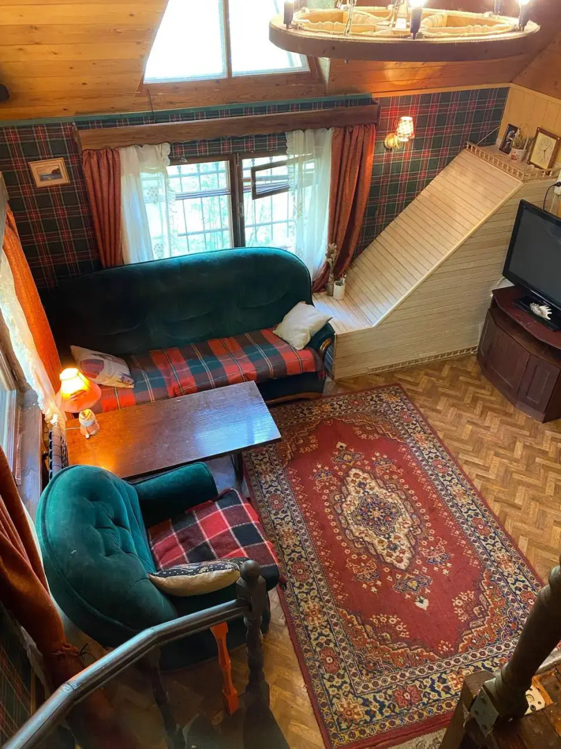 Частный дом Дом у реки в английском стиле