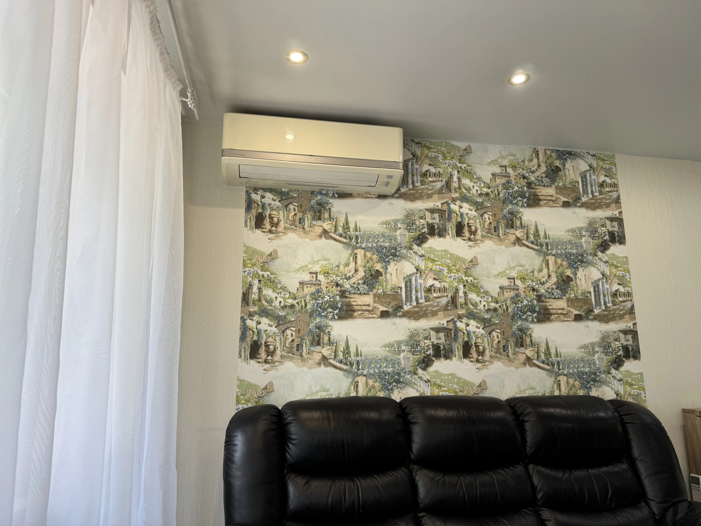 Апартаменты на Давыда Городенского 2/11