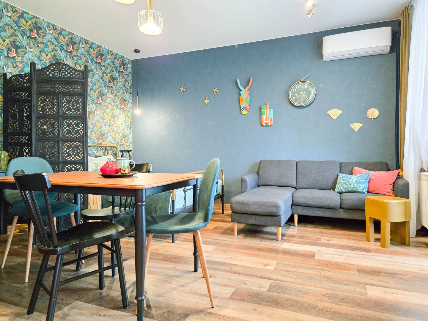 Апартаменты Райское место с панорамным видом, Сеть ЙоХоум